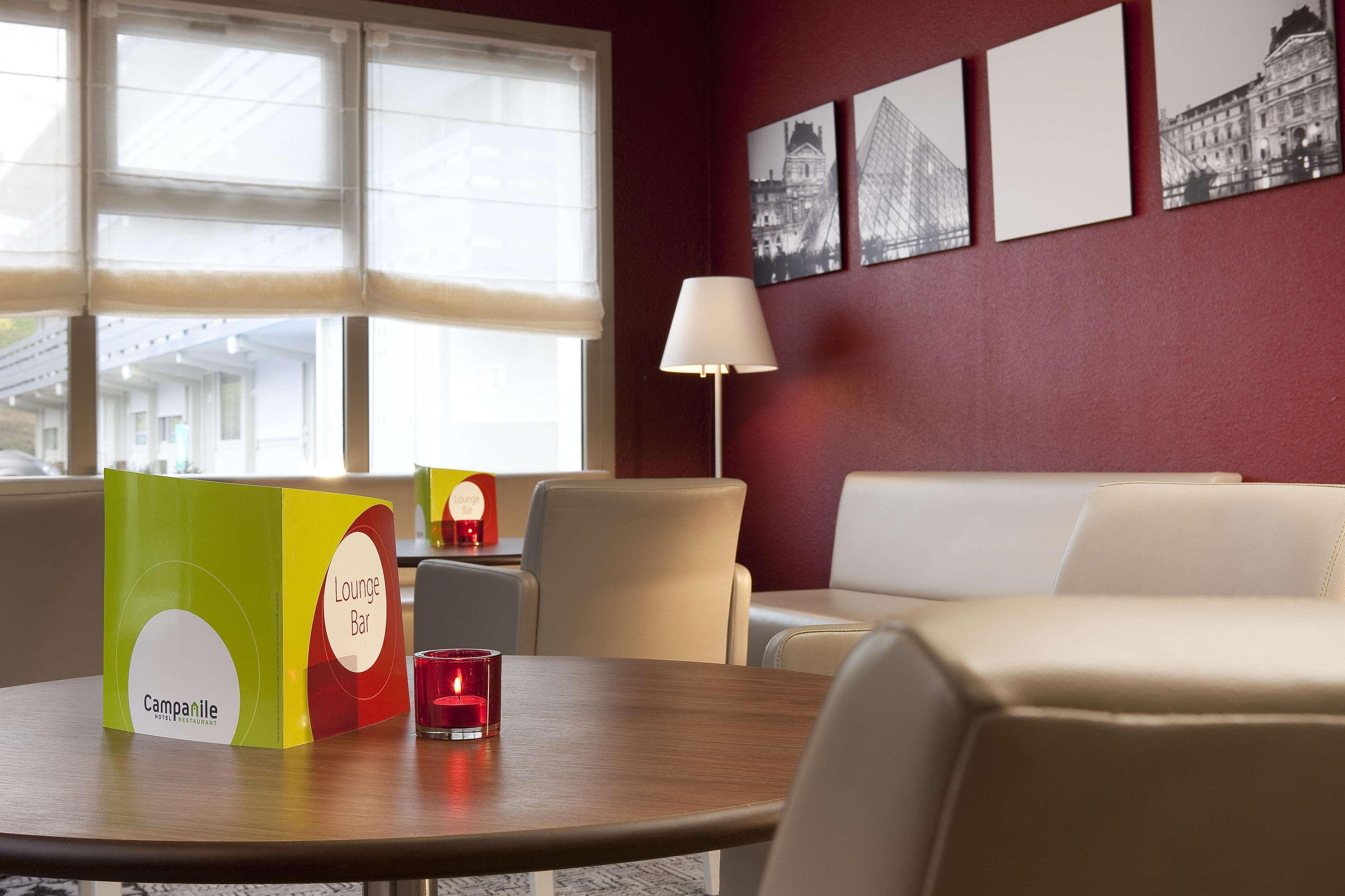Hotel Campanile Épône Zewnętrze zdjęcie